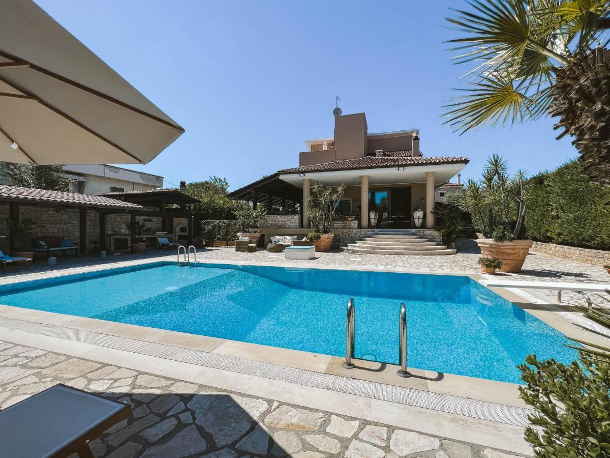 Villa Pietra Bianca - Luxury Stay In Puglia 트라니 외부 사진